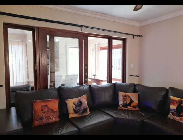 3 BEDROOM HOUSE FOR SALE IN HUGHES